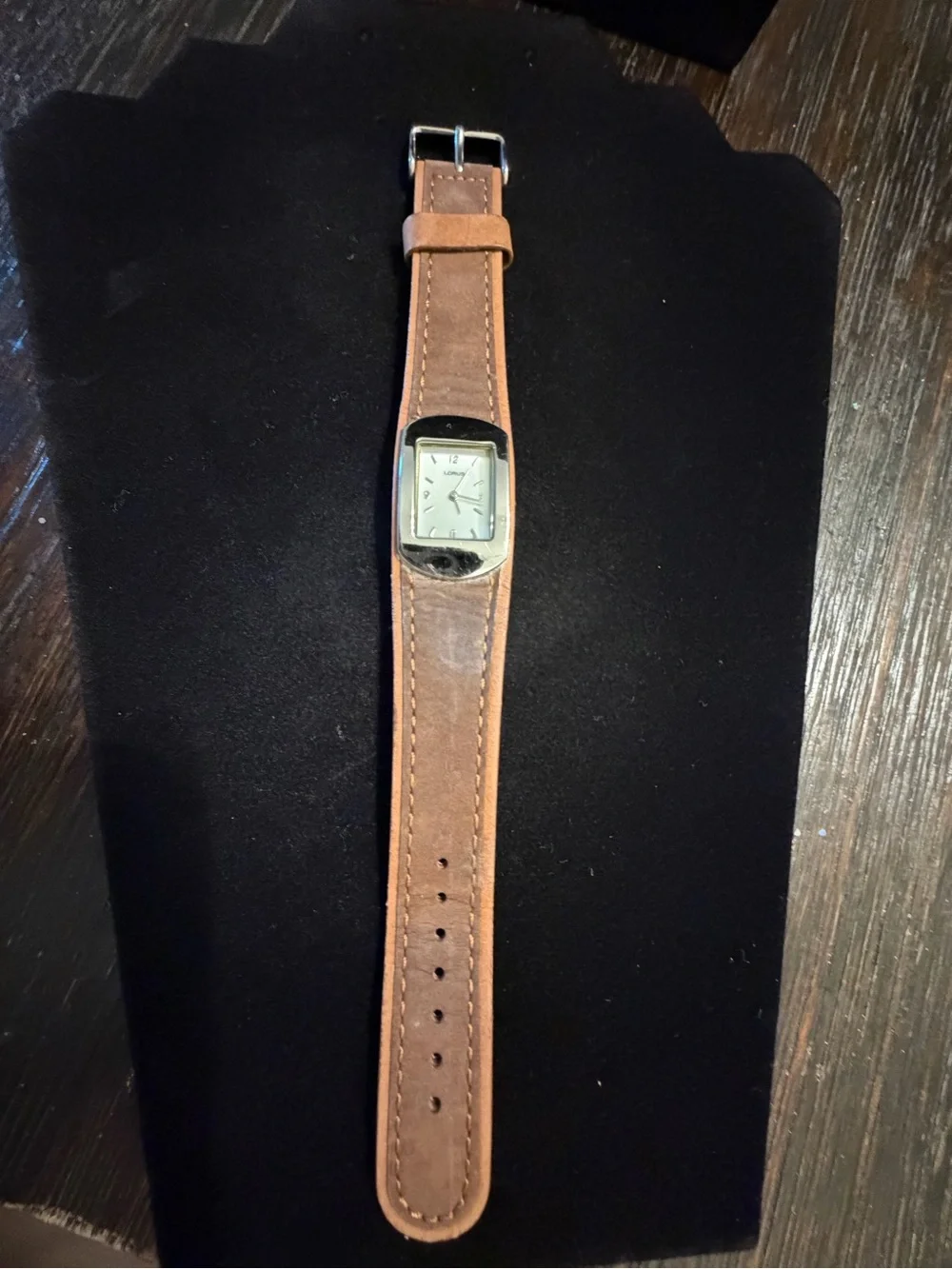 Classic Leather Strap Watch - Brown